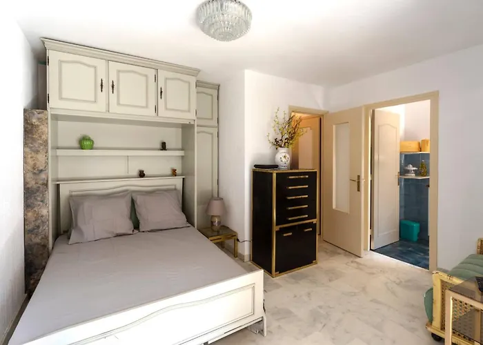 Apartman Fenelon Terrasse Et Parking Cannes